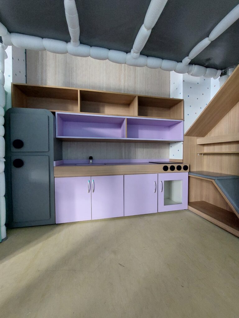 MARCENARIA BRINQUEDOTECA